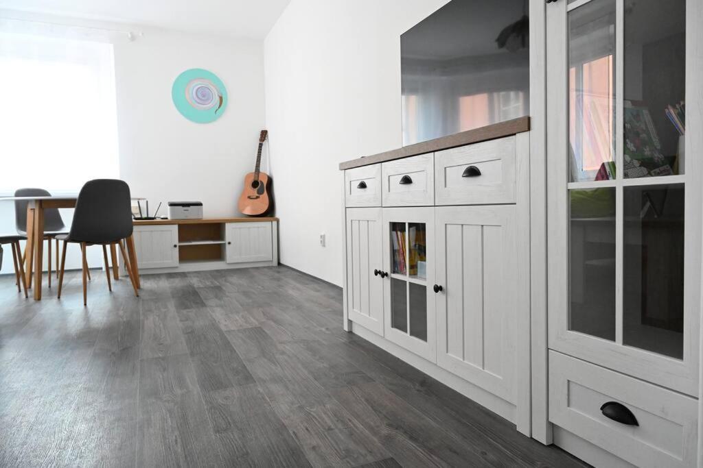 Rodinny Apartman U Broumovskeho Namesti Bagian luar foto