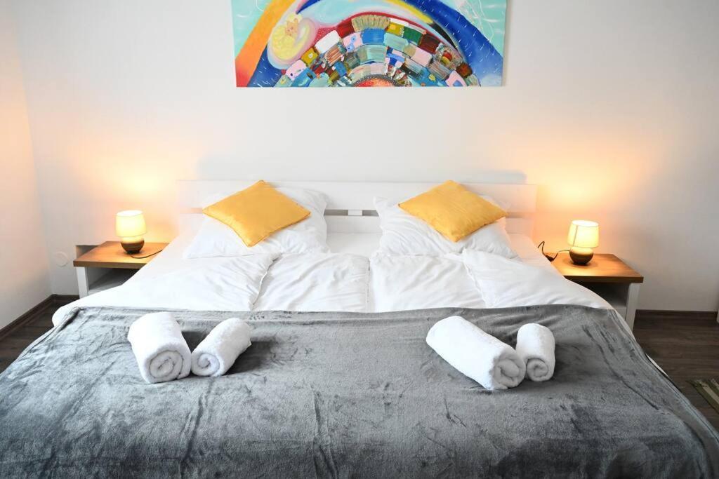 Rodinny Apartman U Broumovskeho Namesti Bagian luar foto