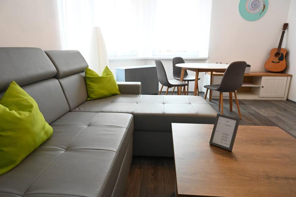 Rodinny Apartman U Broumovskeho Namesti Bagian luar foto